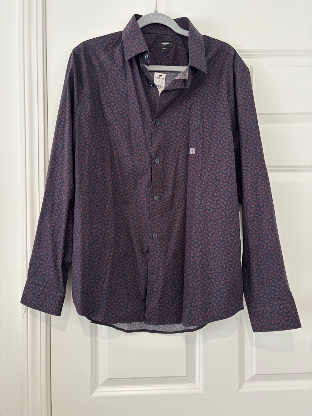 Express Slim 1X Men’s Navy Shirt with Burnt Orange Flowers- Size L, brand new